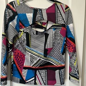 Bongo geometric top in size M NWOT